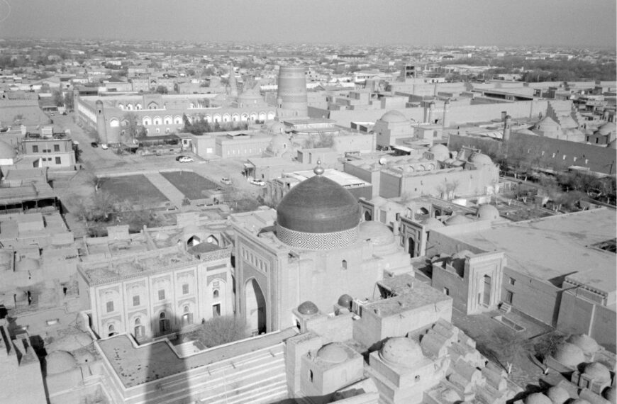 Tourism in Uzbekistan: Weaving Silk Roads from the Louvre to your Instagram Reels